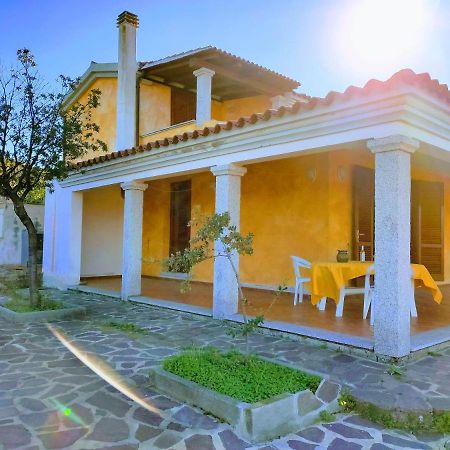Апартаменти Sardinia Baya Sant'Anna Будоні Екстер'єр фото