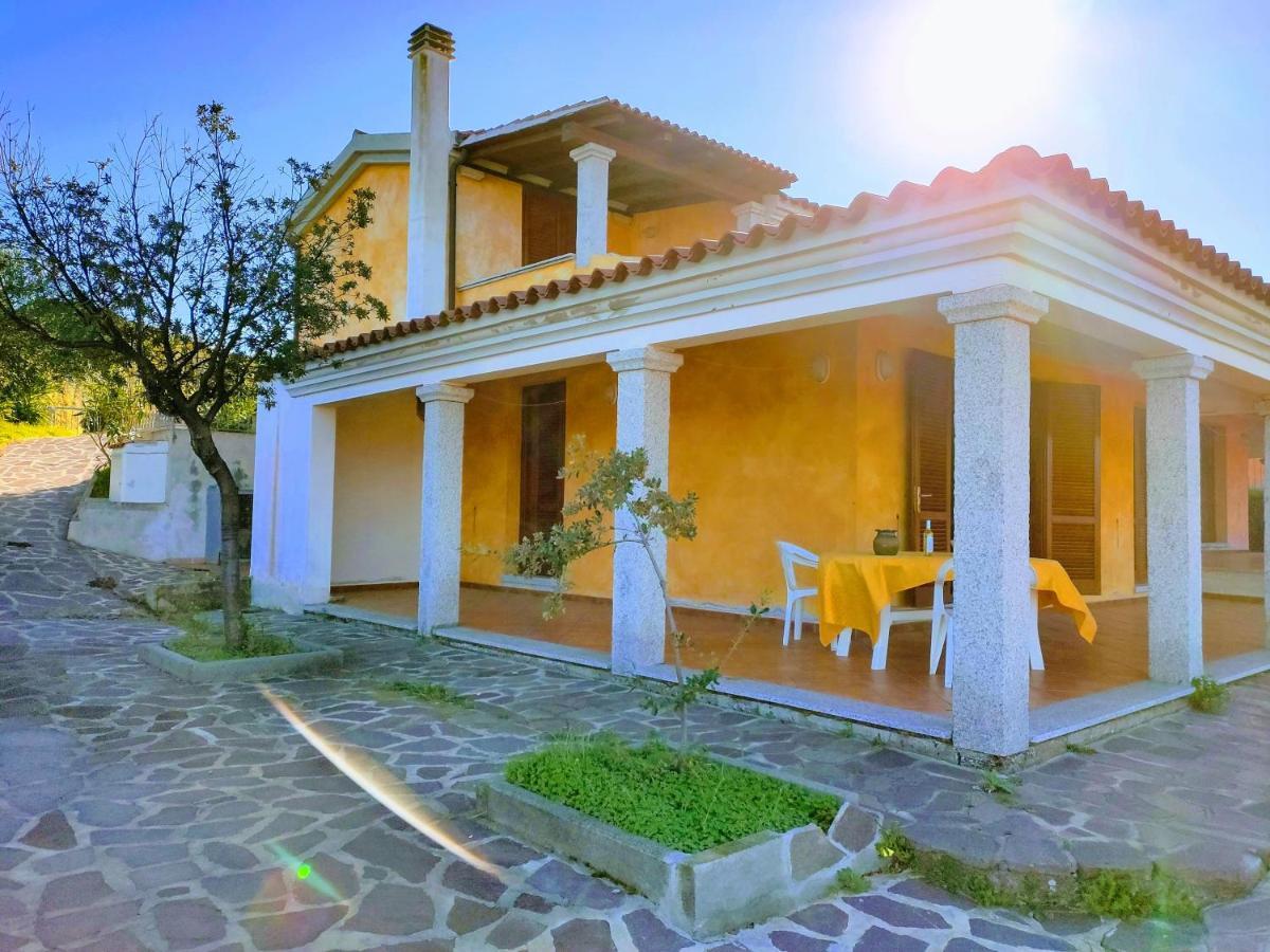 Апартаменти Sardinia Baya Sant'Anna Будоні Екстер'єр фото