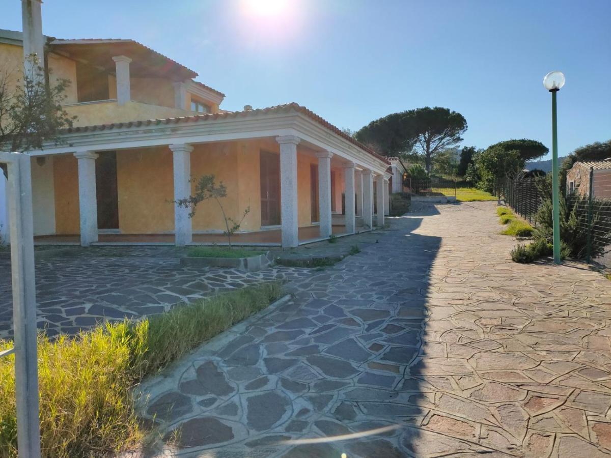 Апартаменти Sardinia Baya Sant'Anna Будоні Екстер'єр фото