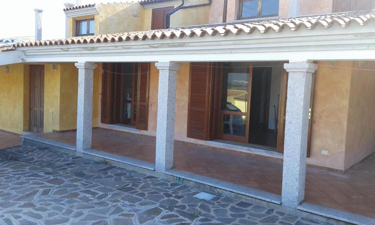 Апартаменти Sardinia Baya Sant'Anna Будоні Екстер'єр фото